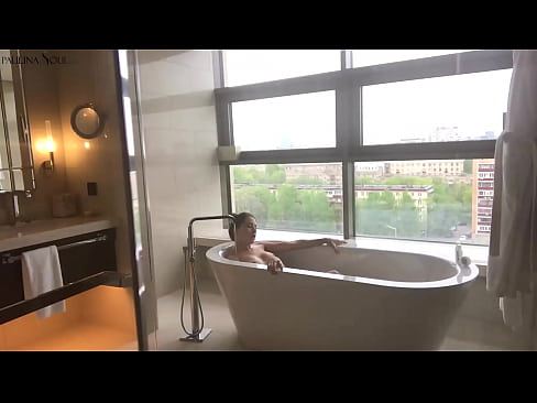 ❤️ Керемет сәби Жуынатын бөлмеде оның кискасын құмарта тартып жатыр Порно видео бойынша порно kk.rexporn-com.ru ️❤